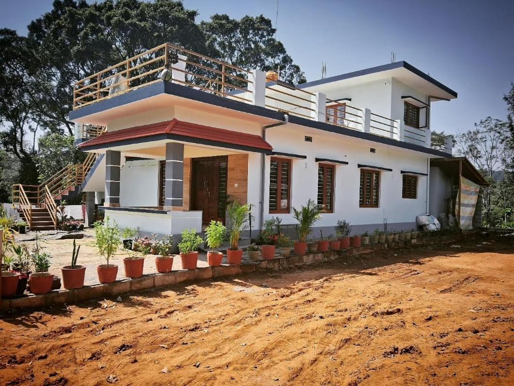 Coorg Teakwood Treasure Homestay Madikeri Extérieur photo
